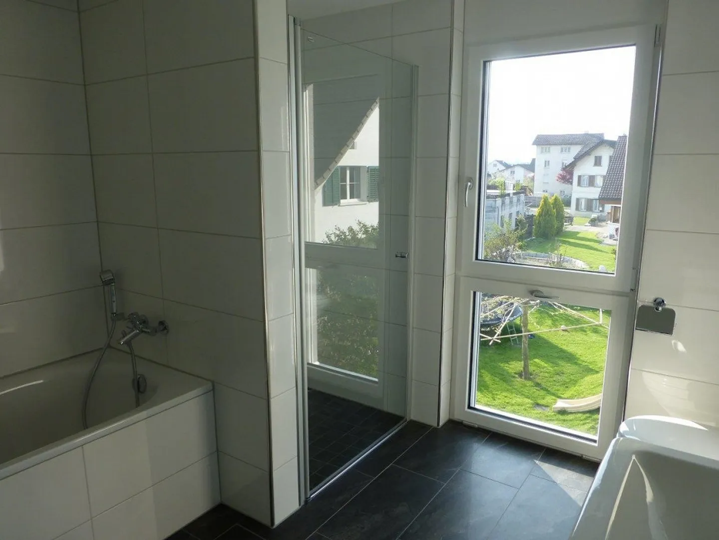 Spacious 4 1/2 room apartment in Schmitter West - Photo 14 of 22