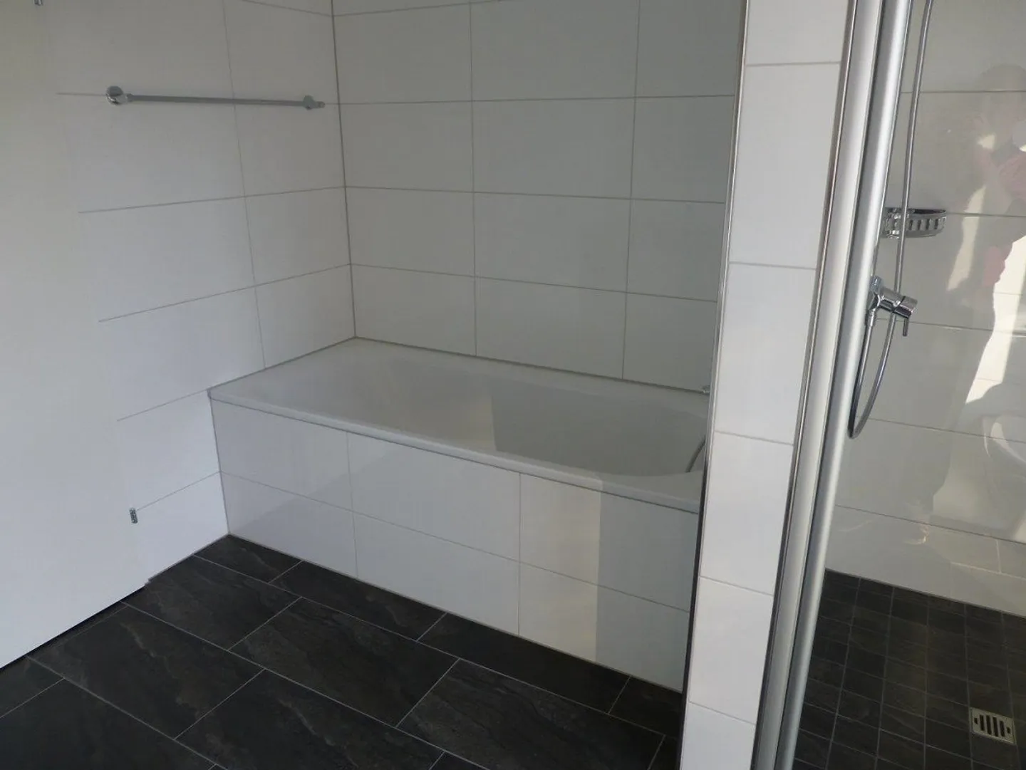 Spacious 4 1/2 room apartment in Schmitter West - Photo 15 of 22