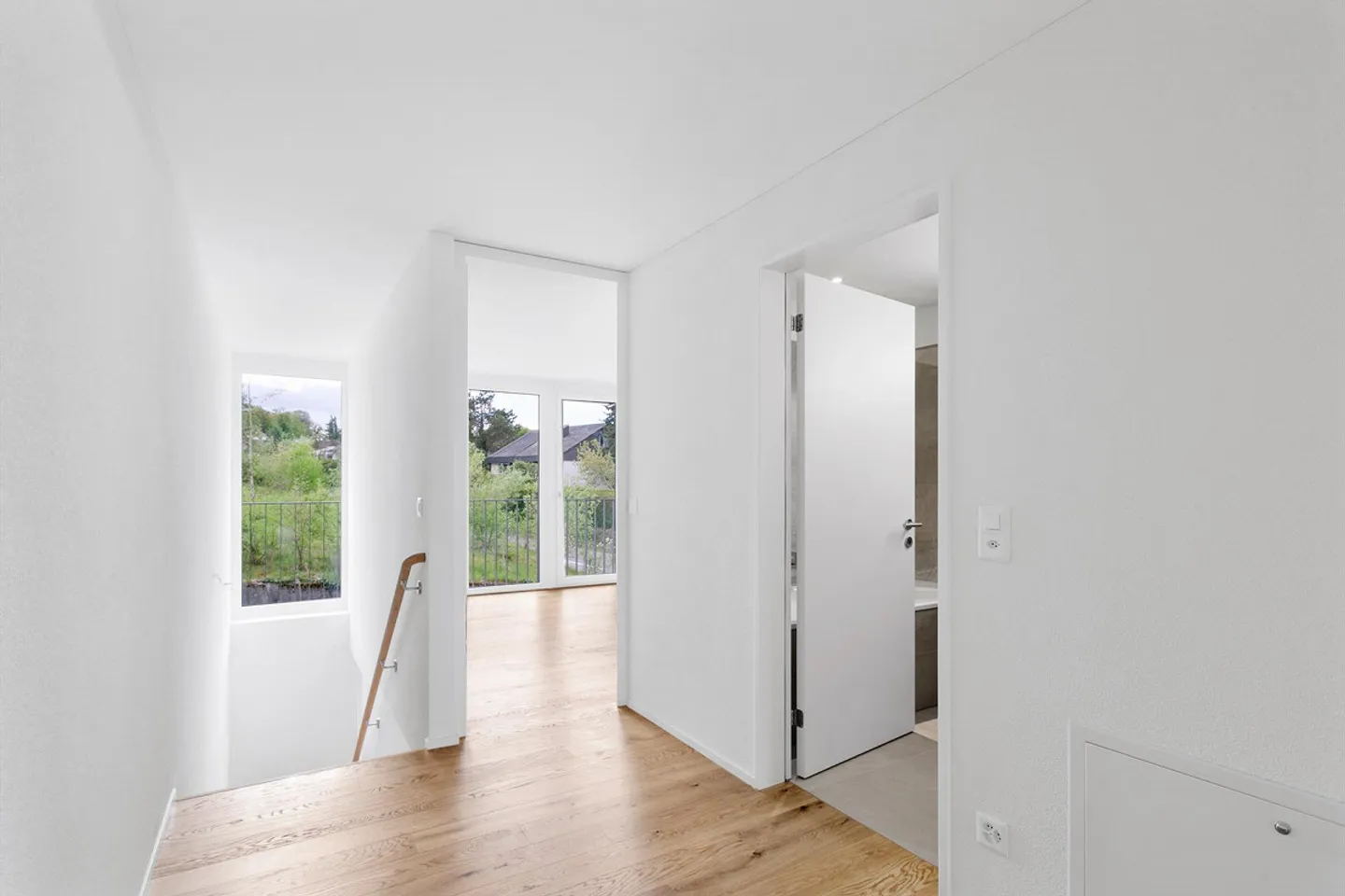 Appartamento di 4,5 stanze di nuova costruzione nel quartiere di Bernrain, piano terra con un po' di vista sul lago - Foto 22 di 30
