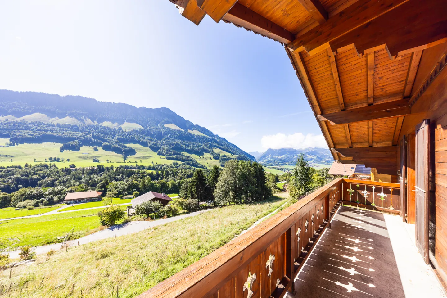 Un ambiente di vita unico: autenticità e panorama - Foto 6 di 11
