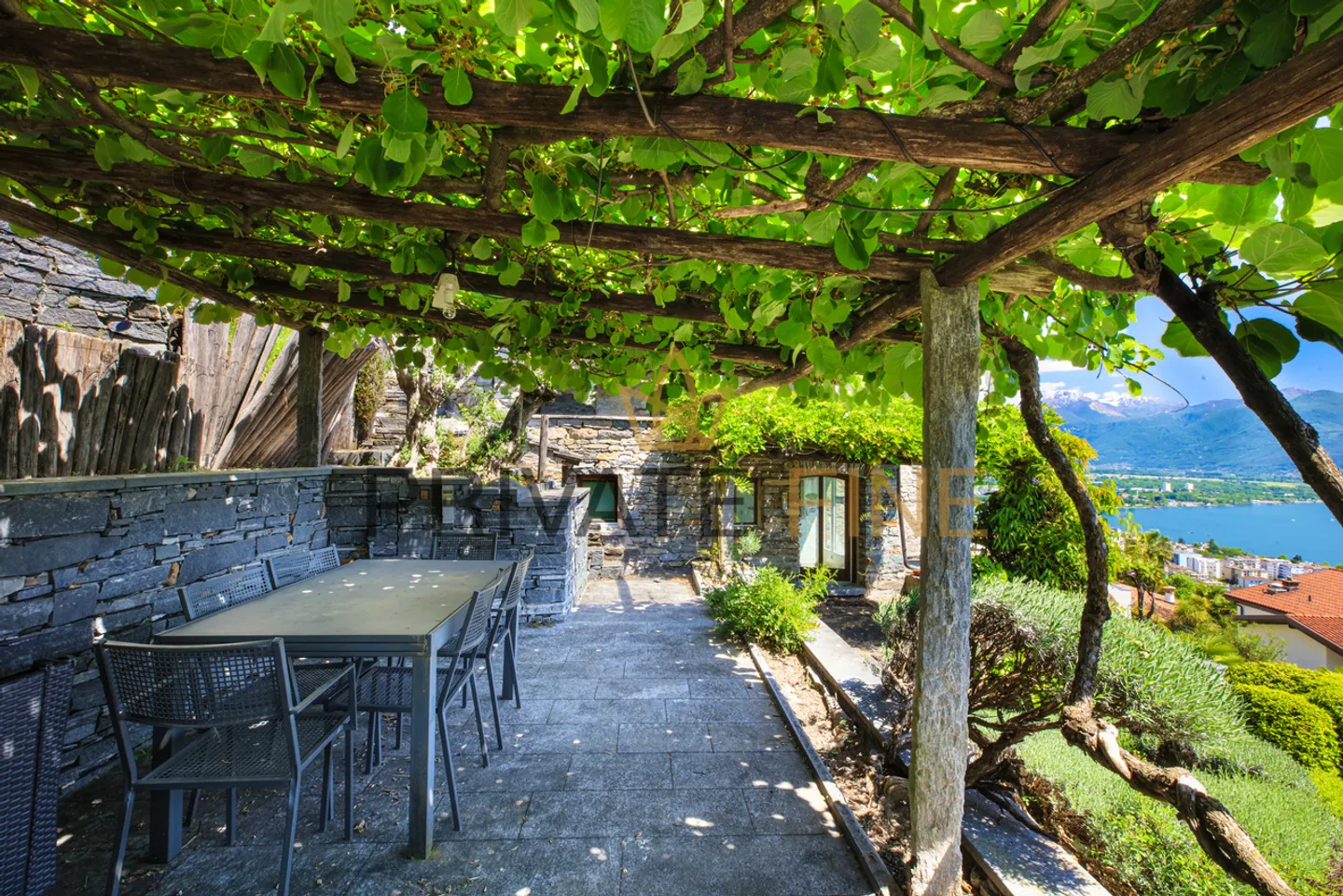 Vivere con vista: Casa principale elegante & Rustico affascinante (25) - Foto 4 di 14