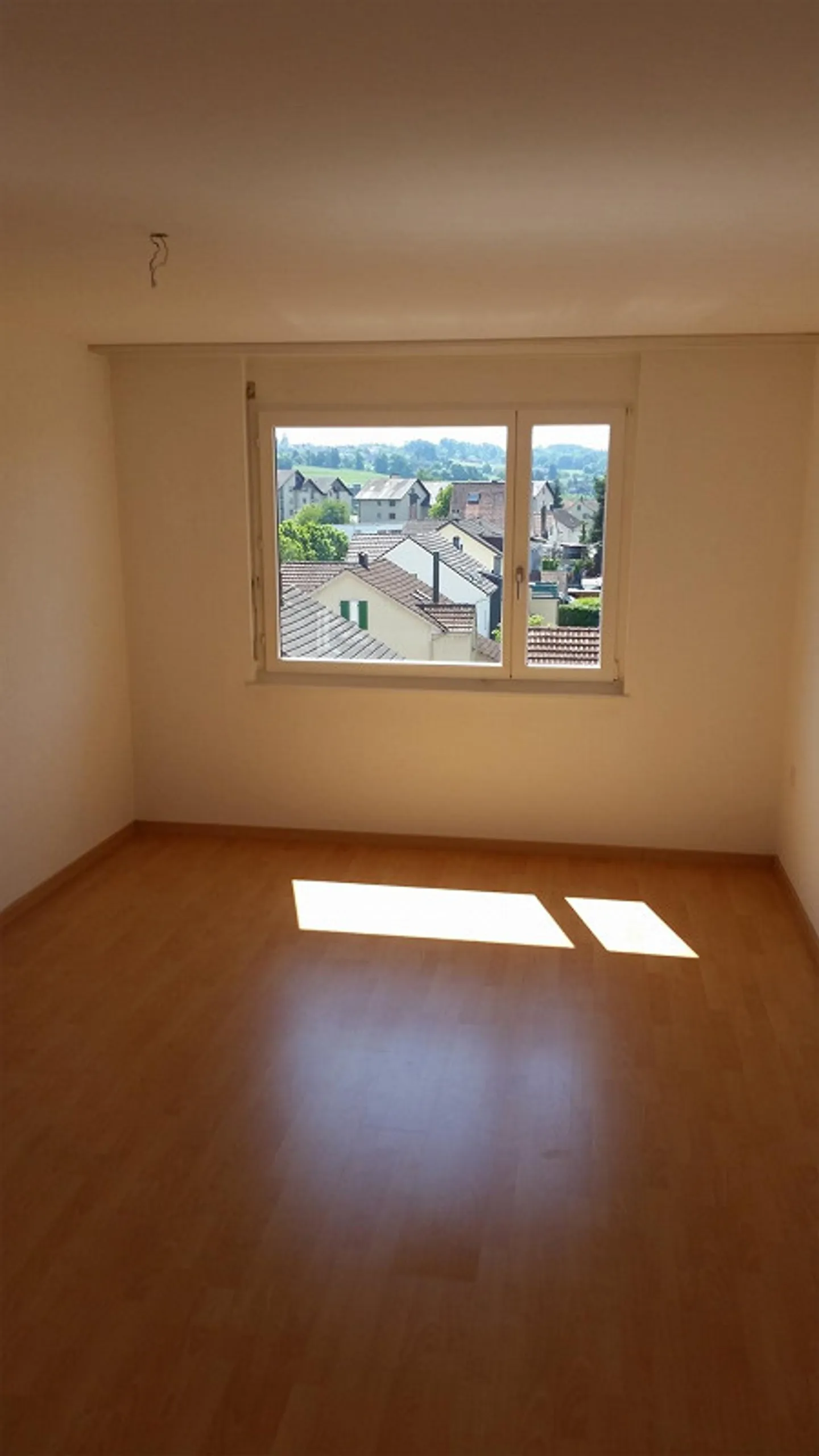 Bellissimo e moderno appartamento di 2,5 stanze in posizione centrale - 133 - Foto 5 di 9