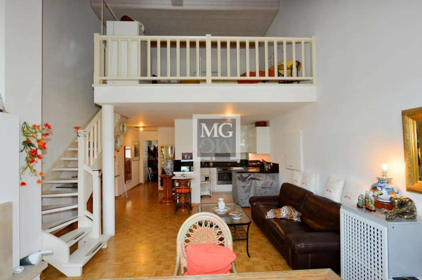 4-room duplex with 2 parking spaces, quiet and residential - Photo 4 of 8