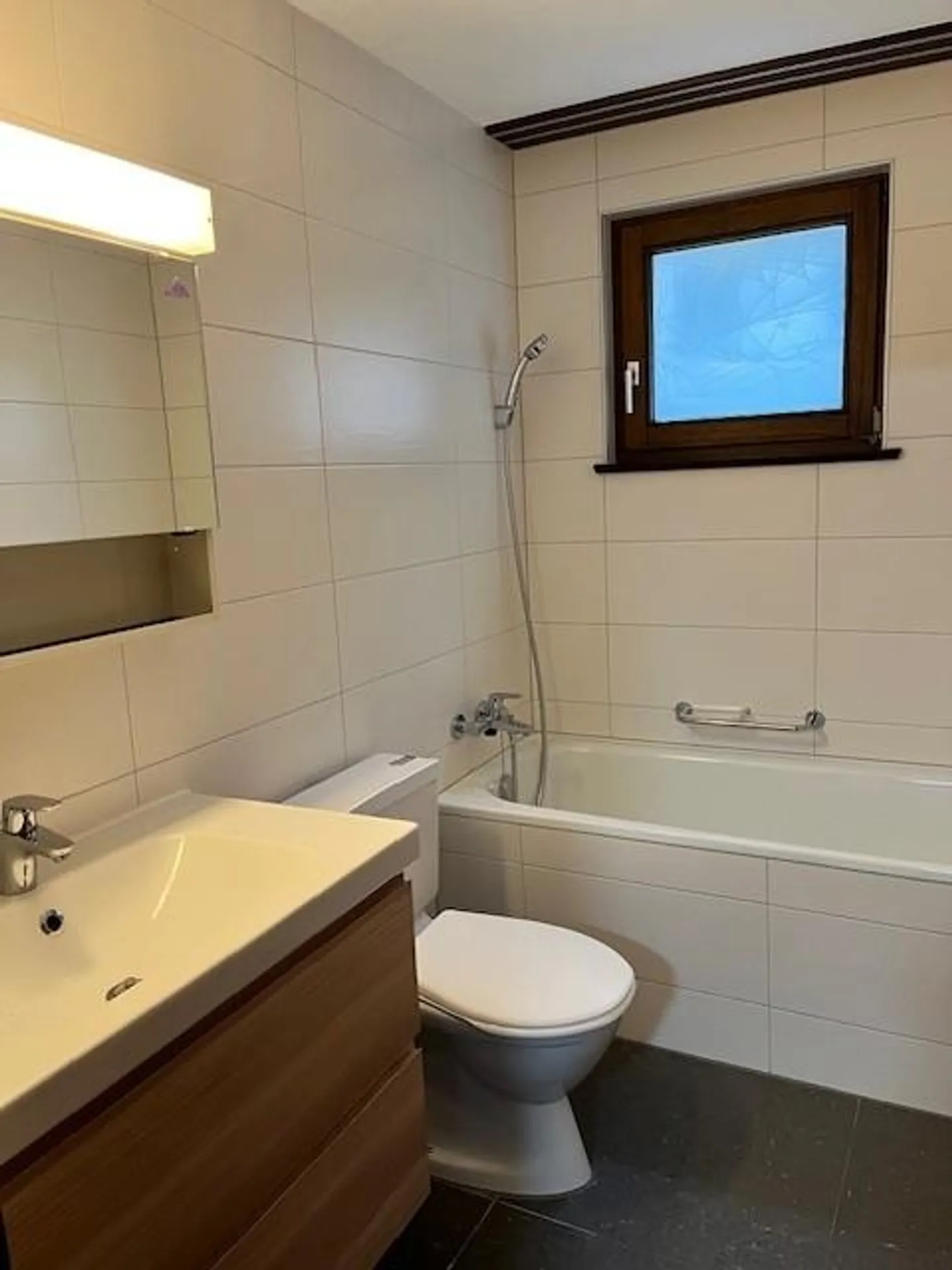 Beau, lumineux appartement 4 pièces à Frutigen - Photo 6 sur 10