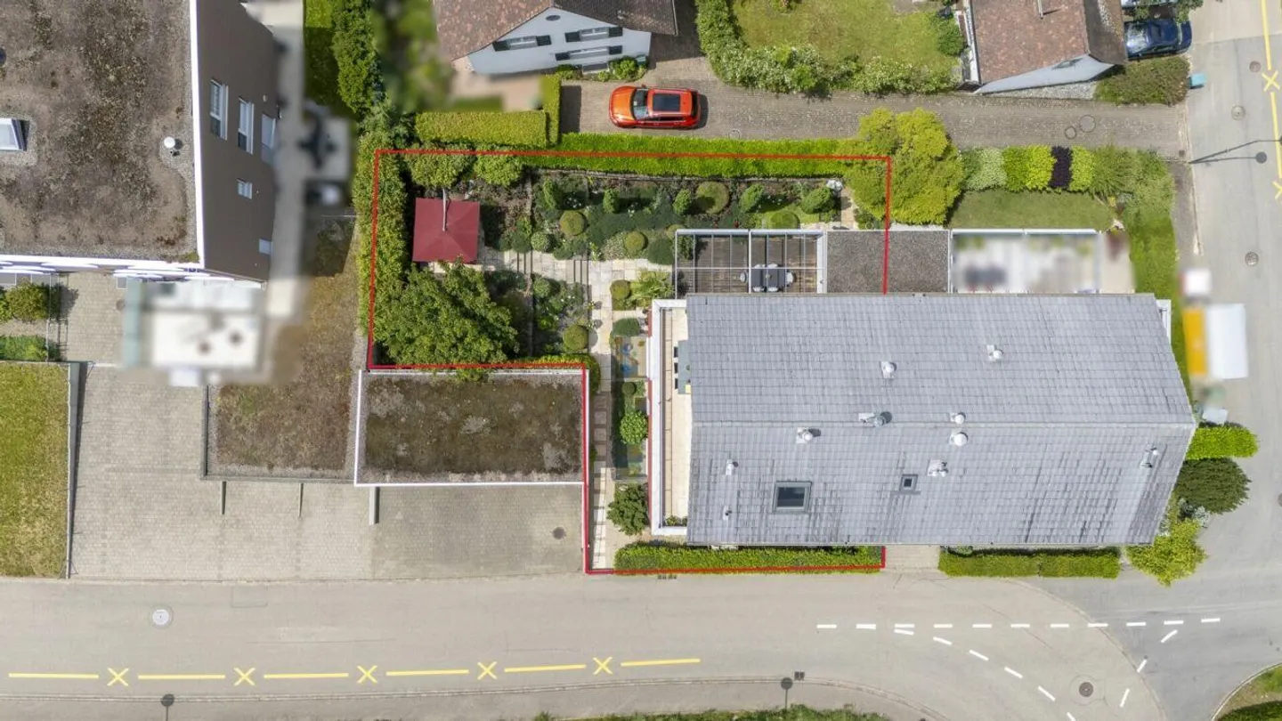 Spacious 4.5 Z' Maisonette Apartment with Dream Garden and Plenty of Privacy - Photo 13 of 13