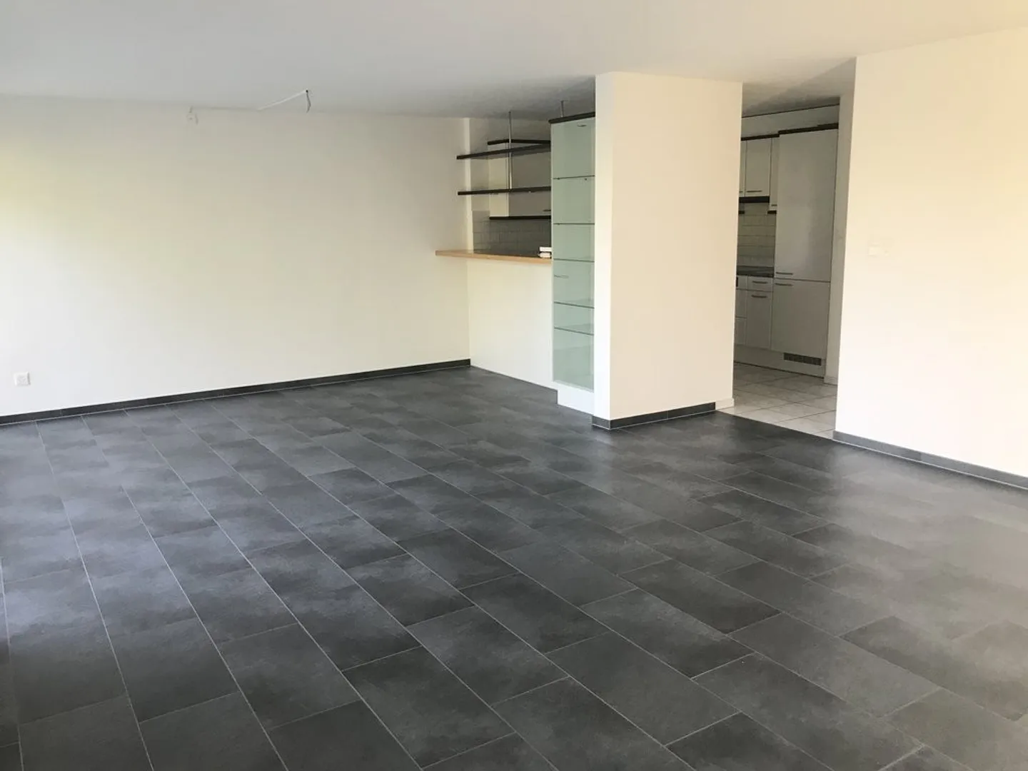 Helle und grosszügige Wohnung mit Seeblick - Foto 3 di 12