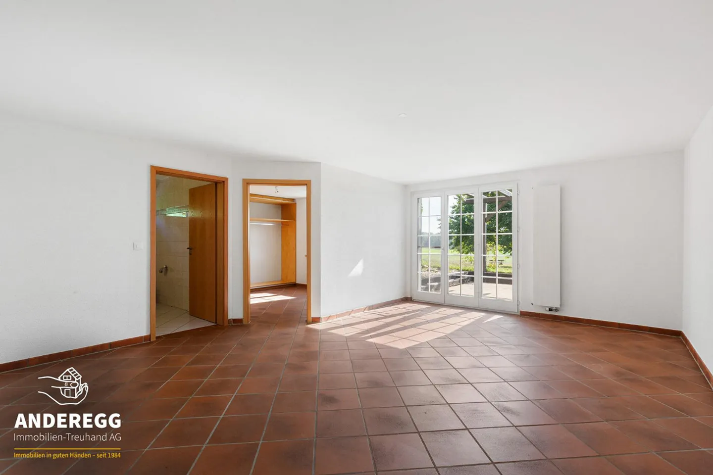 Sunny Detached House with Apartment and Unobstructed Alpine Panorama - Photo 8 of 14