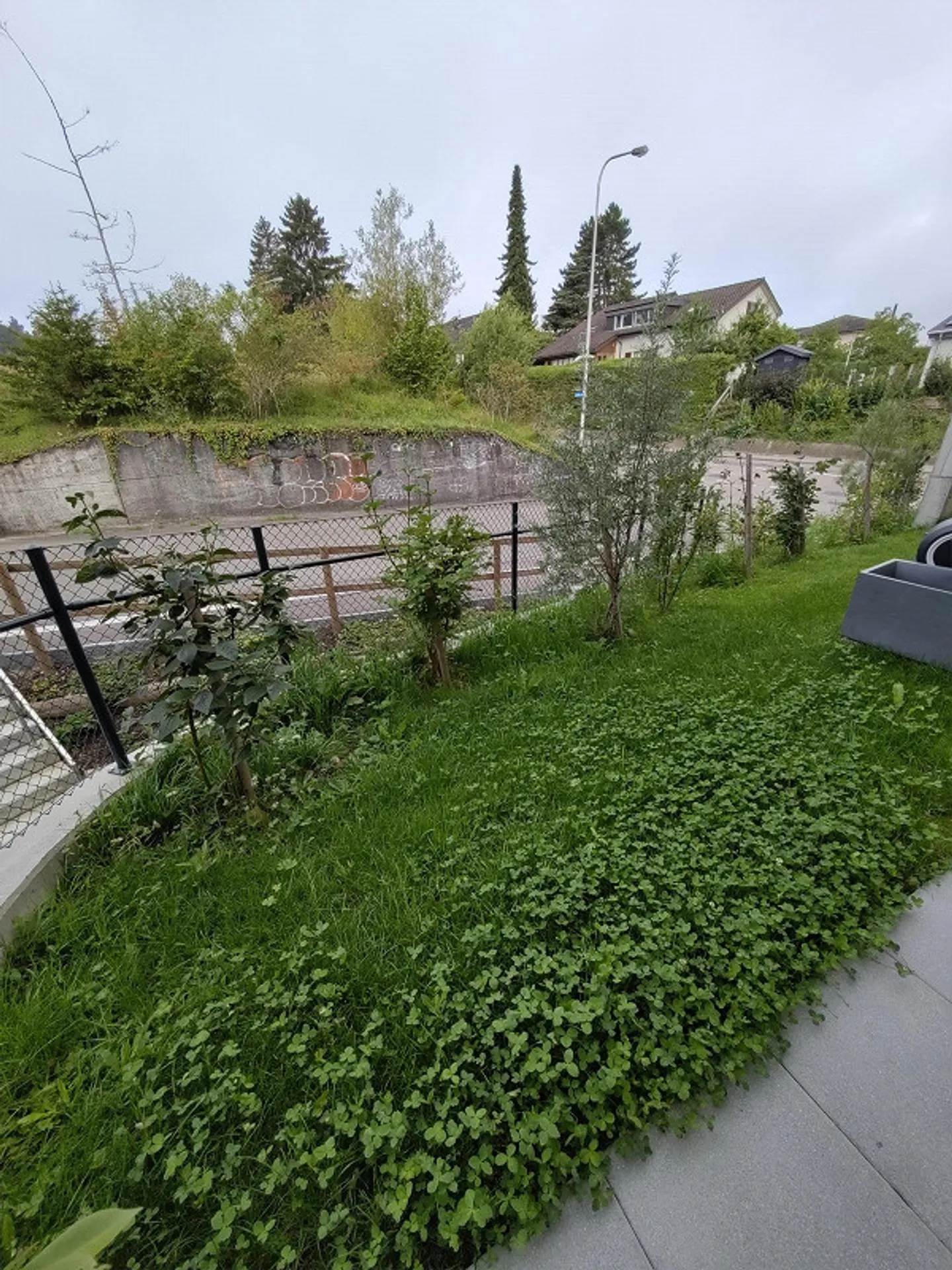 Appartamento di 4,5 stanze di nuova costruzione nel quartiere di Bernrain, piano terra con un po' di vista sul lago - Foto 28 di 30