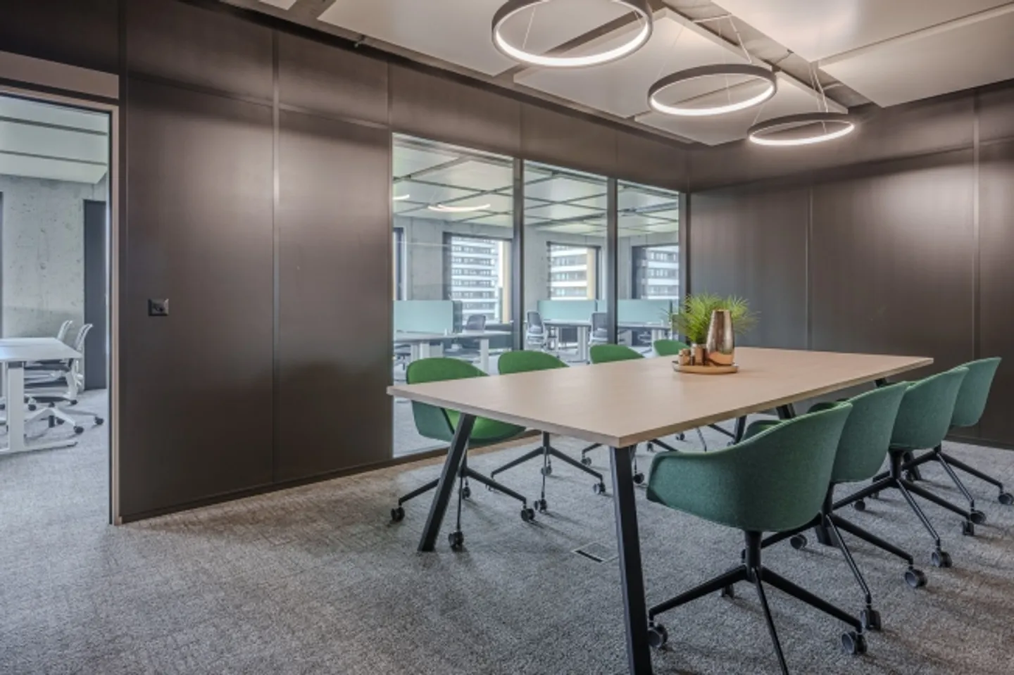 Lavorare in una nuova galassia - spazio ufficio completamente attrezzato nel COSMOS! - Foto 10 di 13