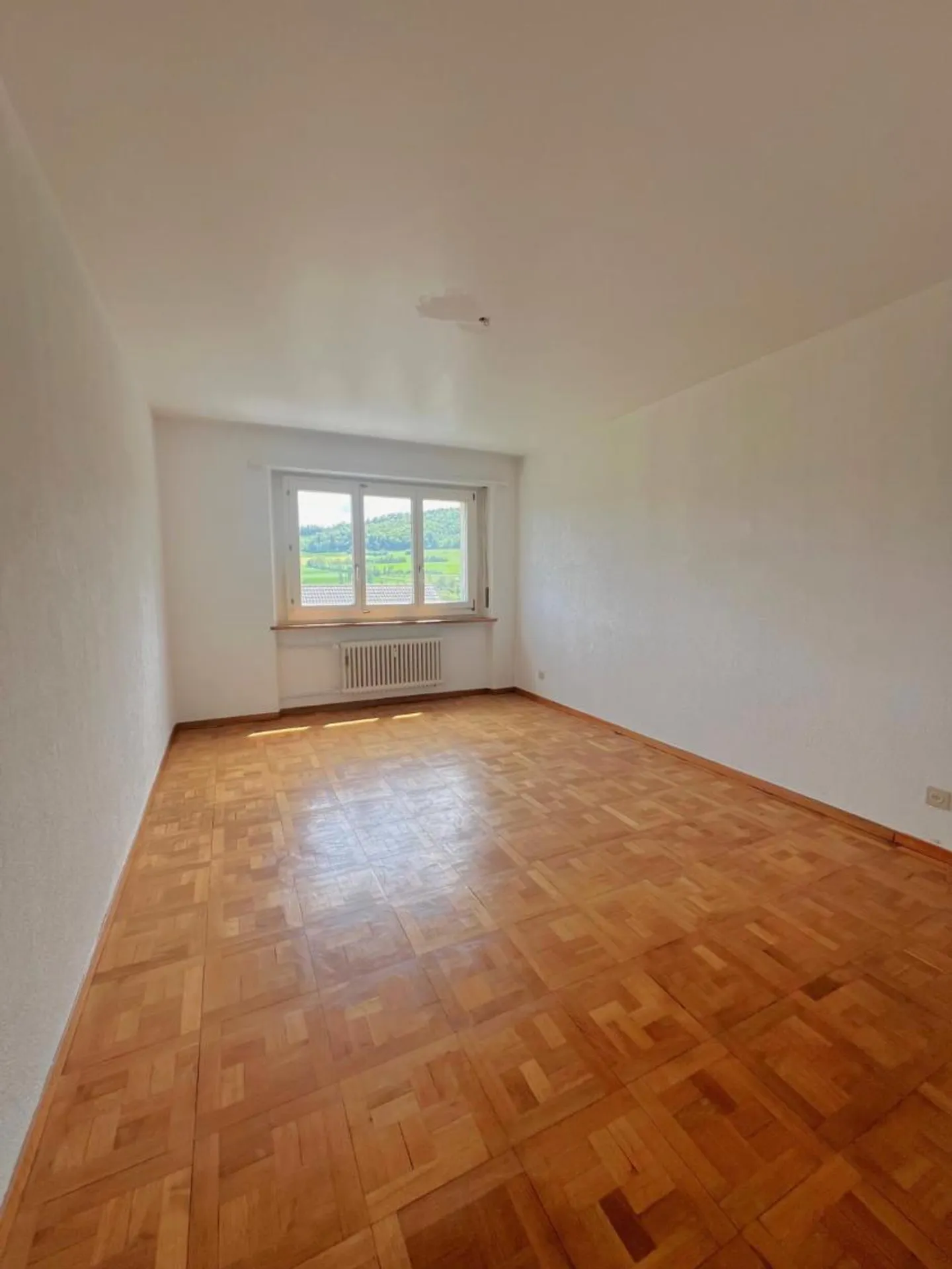 Apartment in quiet area near amenities - Photo 4 of 5