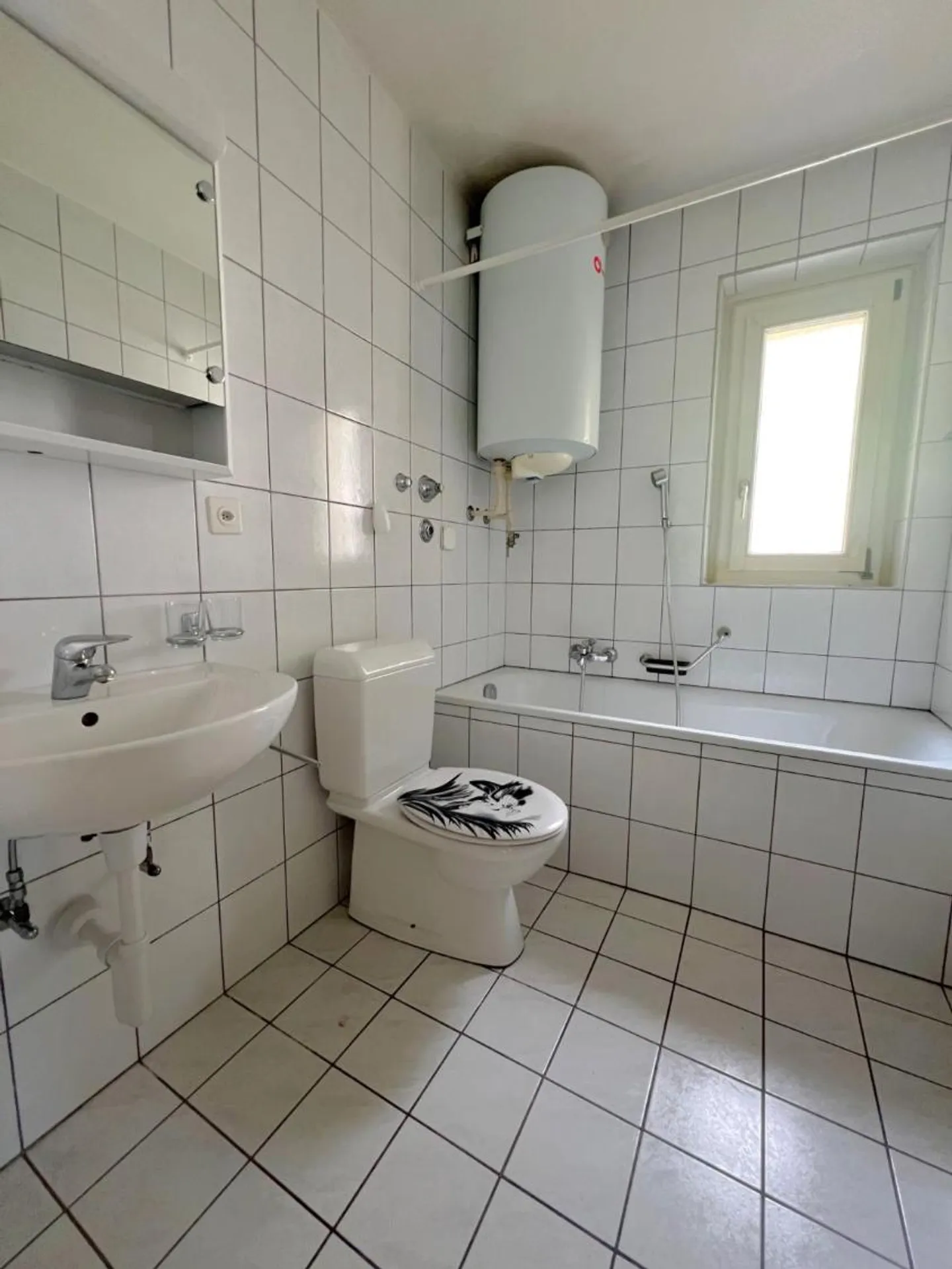 Apartment in quiet area near amenities - Photo 5 of 5