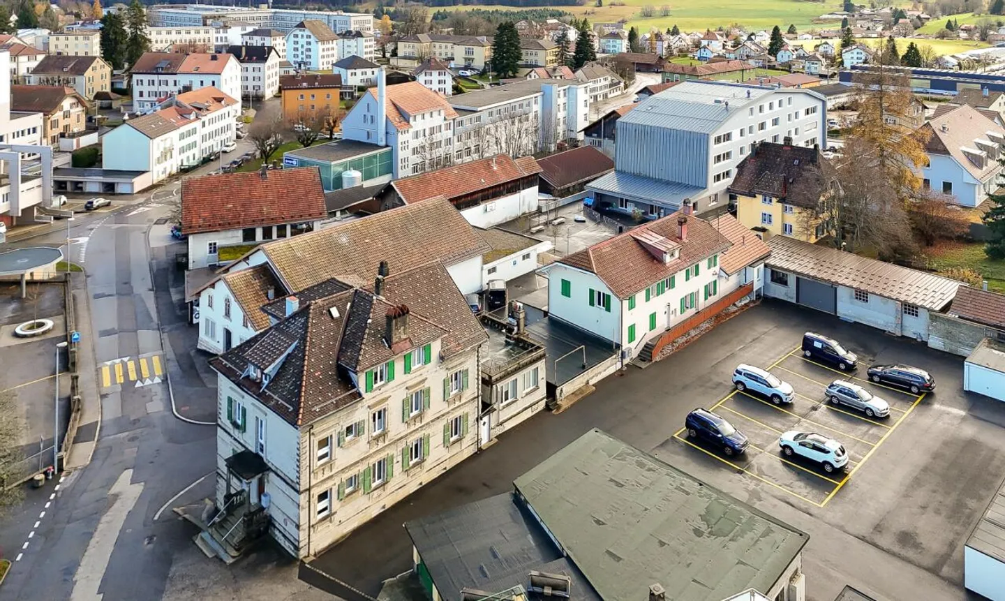 Immeuble locatif  avec un bon rendement ! - Photo 1 sur 11