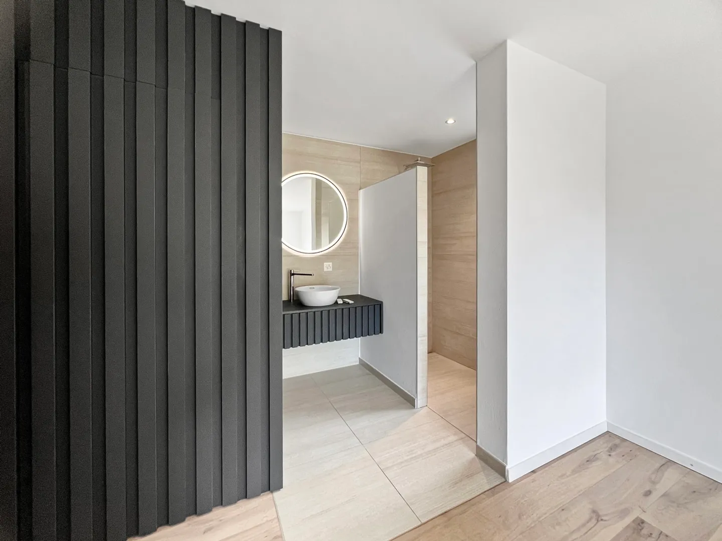 Sublimes modernes Penthouse mit 4,5 Zimmern in einer PPE mit 2 Immobilien - Foto 8 von 8