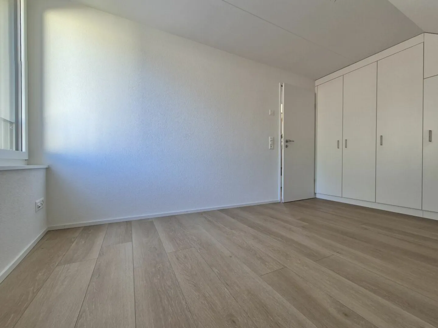 neuwertige 5-Zimmer-Maisonette-Wohnung mit Loggia an zentraler Lage - Photo 3 of 11