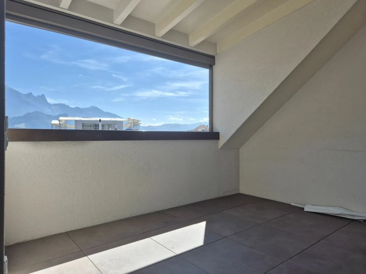 neuwertige 5-Zimmer-Maisonette-Wohnung mit Loggia an zentraler Lage - Photo 11 of 11