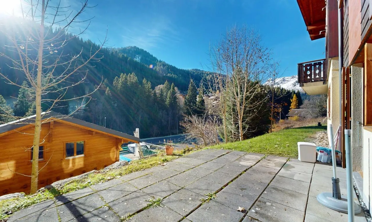 Bright duplex with large terrace in the heart of Morgins - Photo 9 of 11