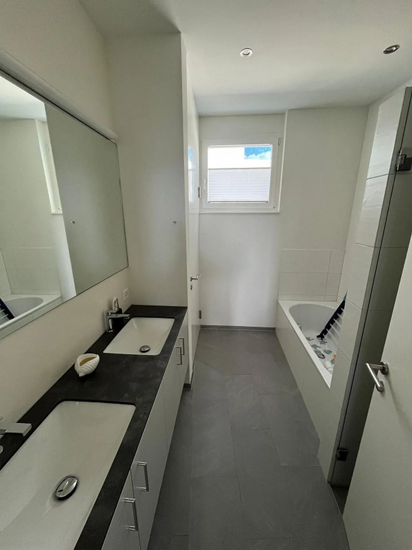 Moderne 4,5 Zimmerwohnung - Foto 16 von 19