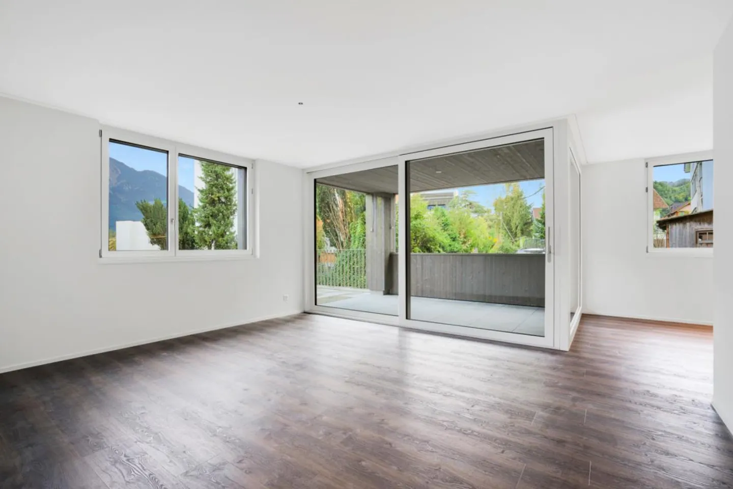 grosszügige 3 Zimmer-Gartenwohnung im Zentrum von Buchs SG - Foto 1 von 10