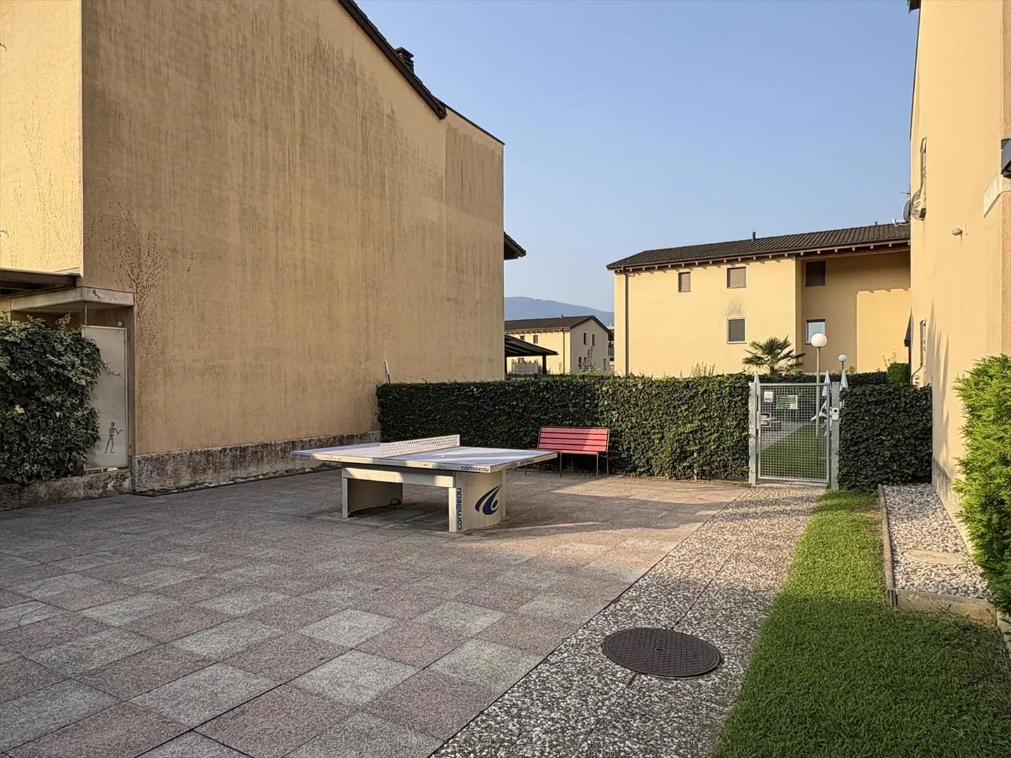 Casa unifamiliare di 5 locali con giardino e piscina condominiale | Einfamilienhaus mit 5 Zimmern, Garten und Gemeinschaftspool - Foto 7 di 13