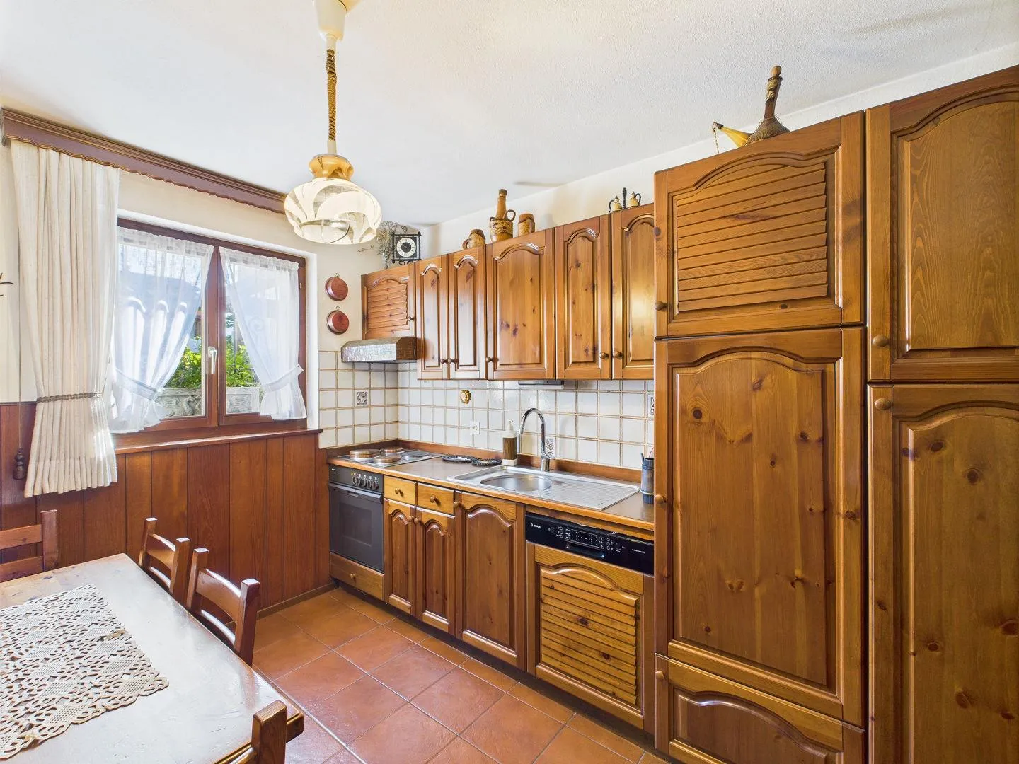 Casa unifamiliare di 5 locali con giardino e piscina condominiale | Einfamilienhaus mit 5 Zimmern, Garten und Gemeinschaftspool - Foto 11 di 13
