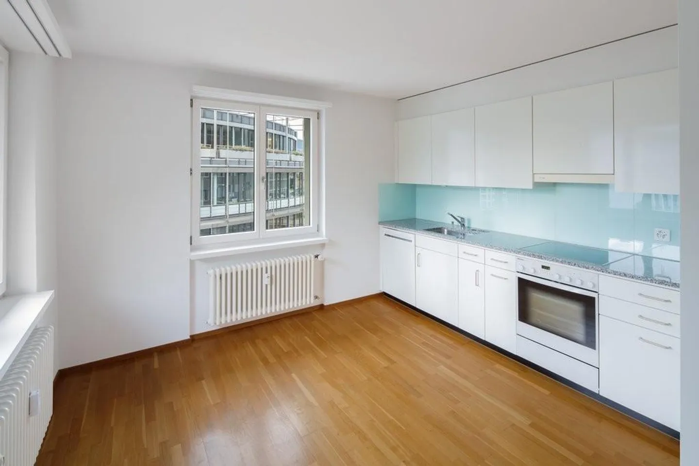 Living directly at the station Chur! - Photo 2 of 12