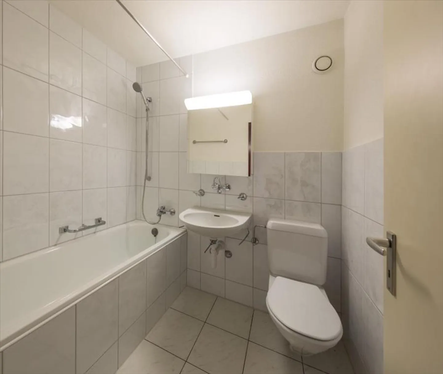 Maisonette apartment with terrace - Photo 4 of 5