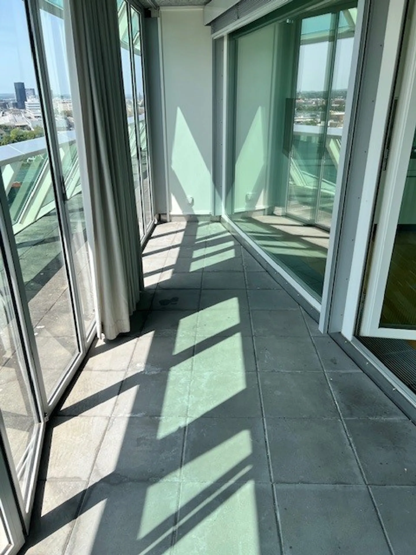 Living at a lofty height - Photo 7 of 10