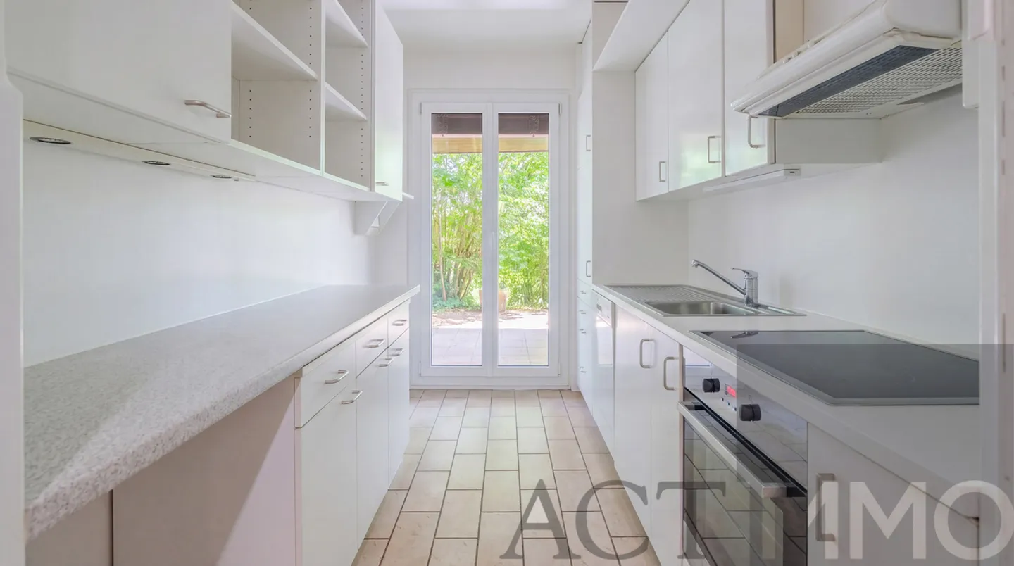 Maison Familiale Spacieuse - Photo 2 sur 9