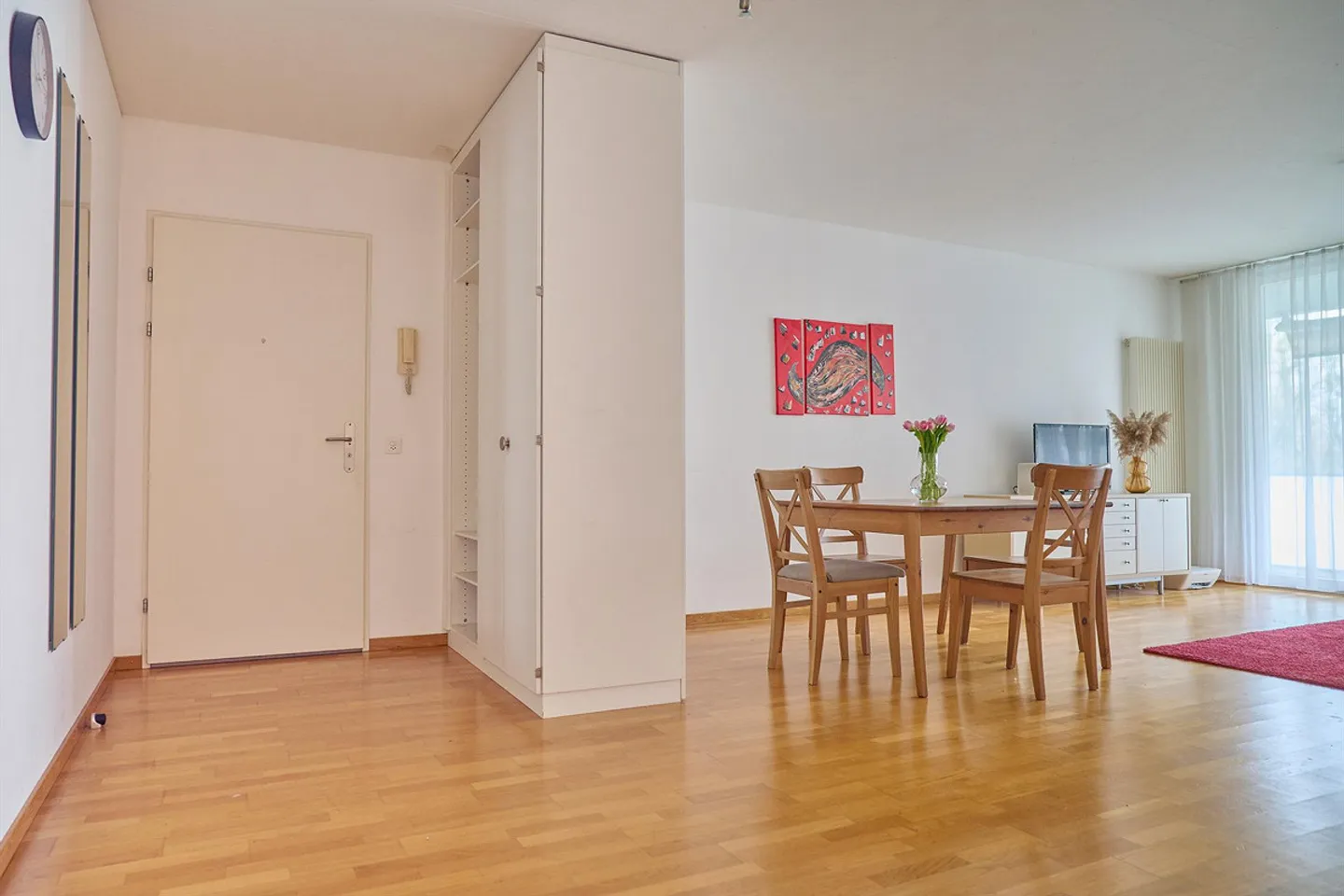 Appartement lumineux de 3 pièces avec garage et deux balcons - Photo 5 sur 9