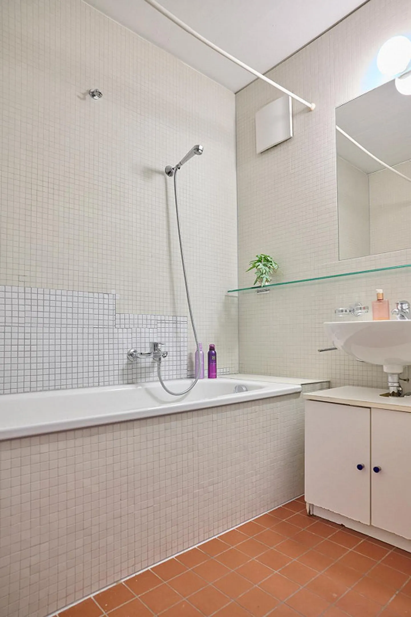 Appartement lumineux de 3 pièces avec garage et deux balcons - Photo 8 sur 9