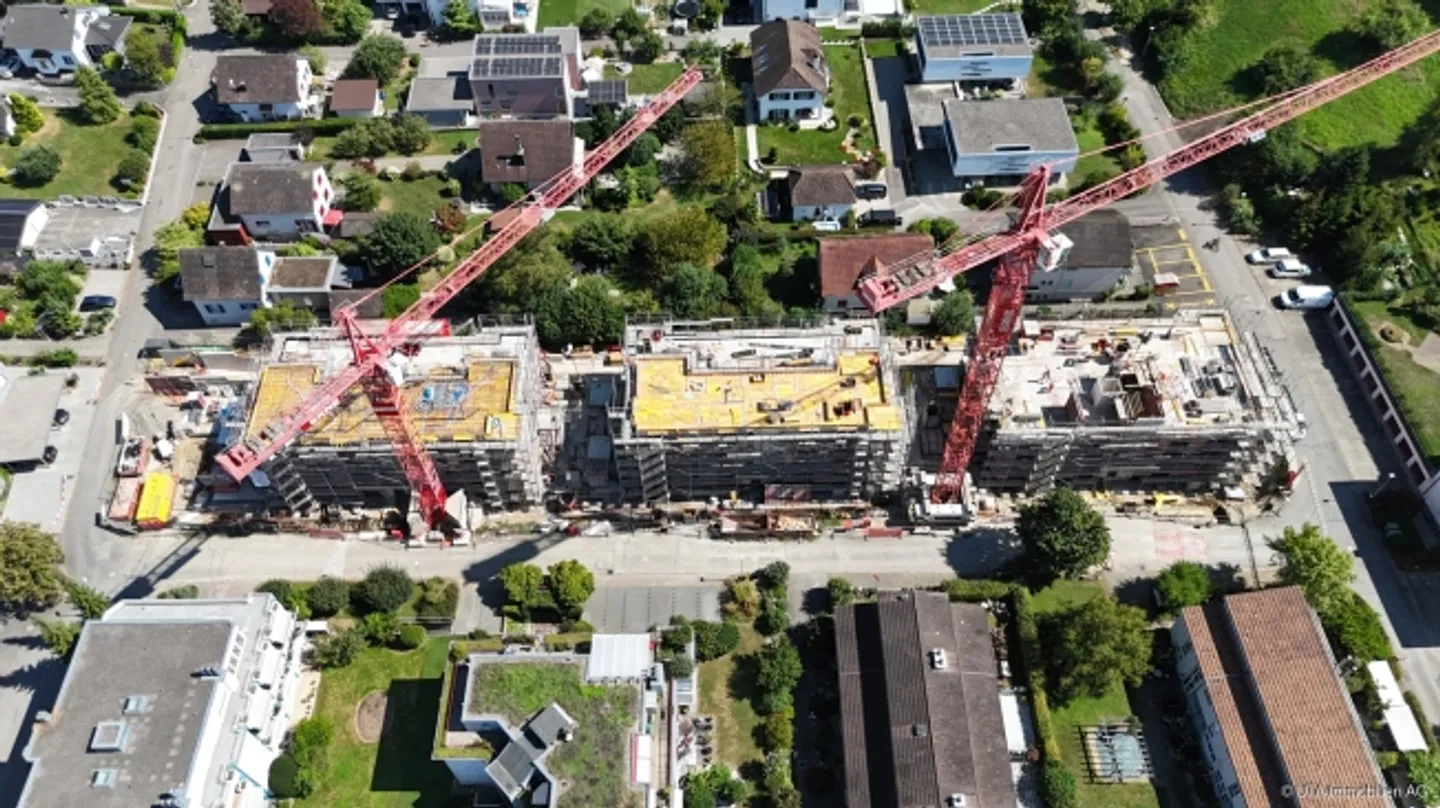 Attrayants appartements neufs de 2.5 pièces dans un endroit calme et central - Photo 3 sur 3