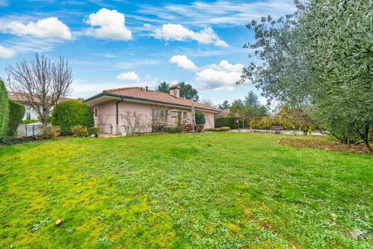 Villa individuelle avec 6 chambres, avec piscine - Photo 4 sur 4