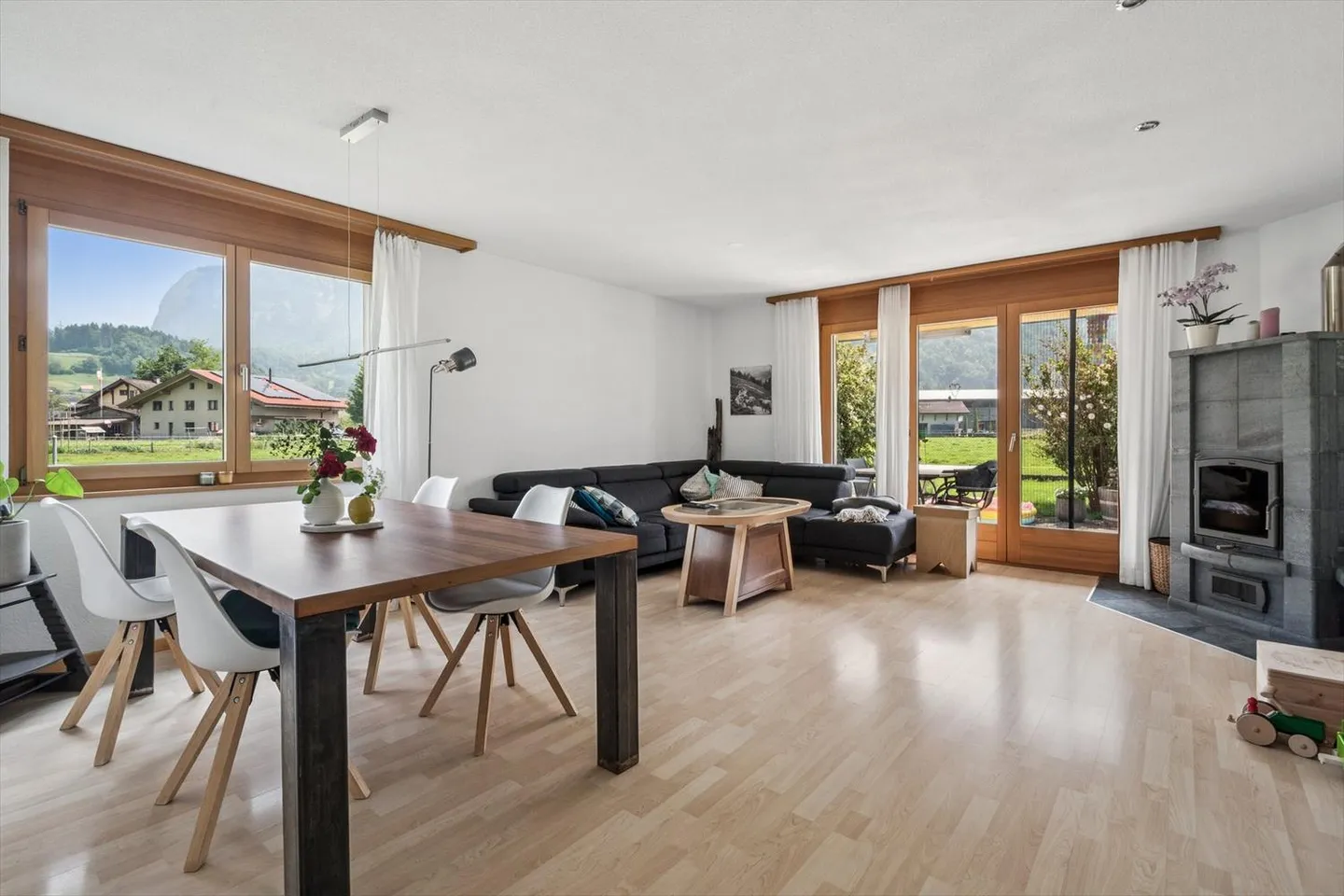 Casa con 9.5 stanze - Foto 7 di 12