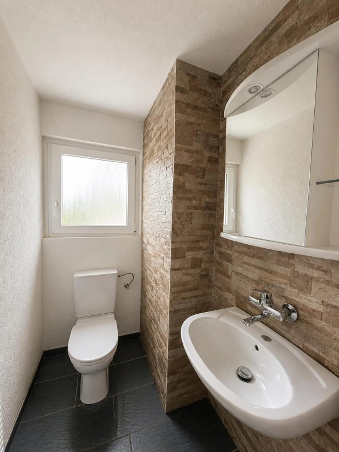 Helle 3.5-Zimmer-Wohnung mit Aussicht - Foto 7 von 13