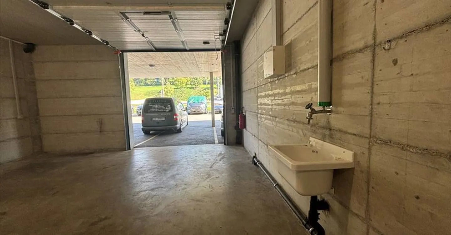 Immeuble mixte à louer - Photo 3 sur 6