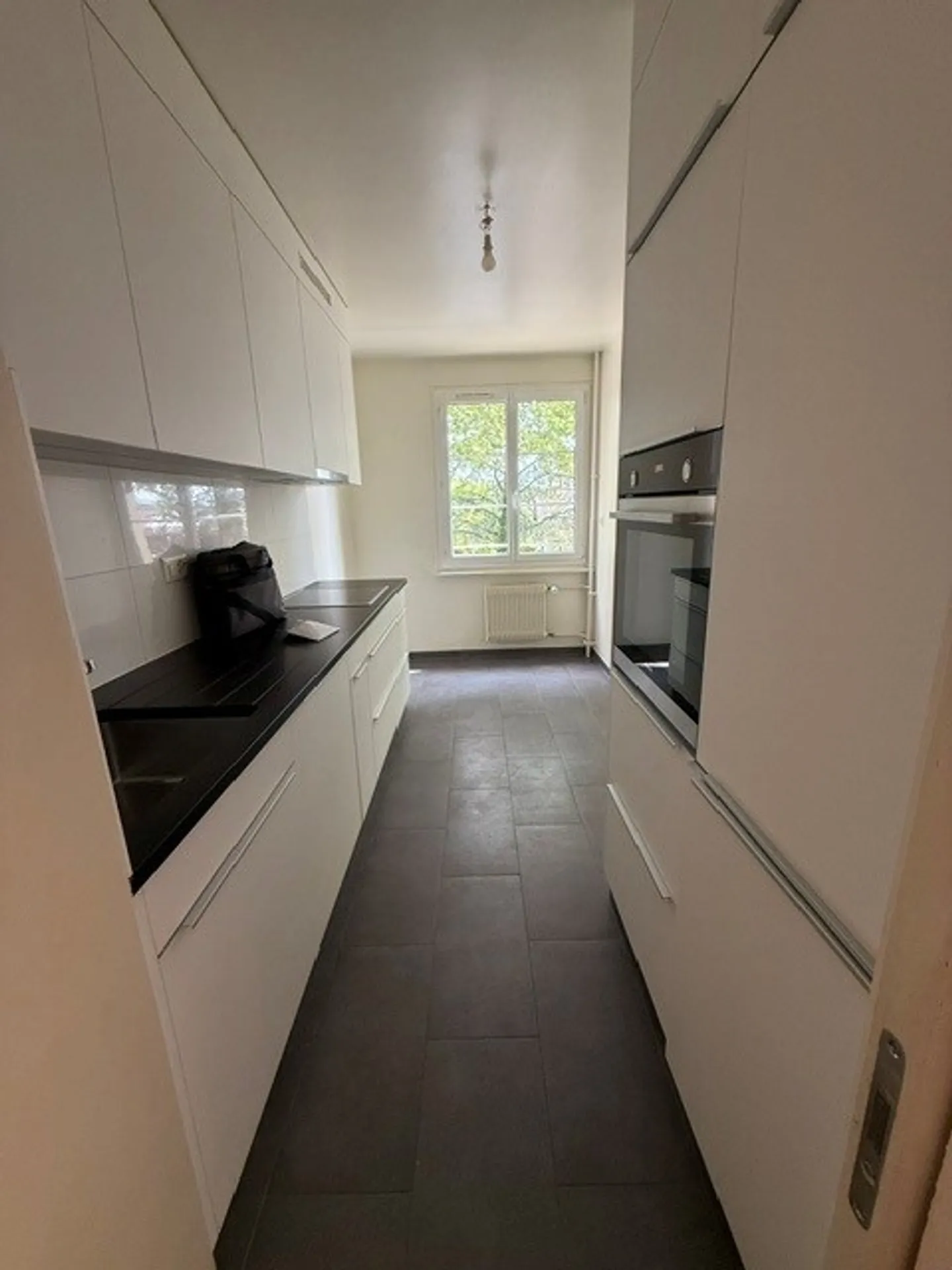 Charmant appartement 4 pièces - Photo 4 sur 9