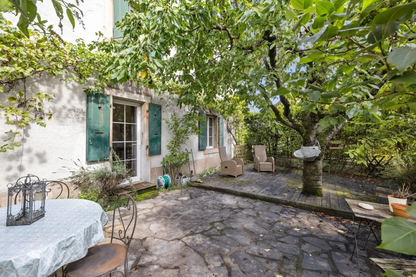 Casa di villaggio caratteristica, potenziale locativo ed estensivo - Foto 1 di 12