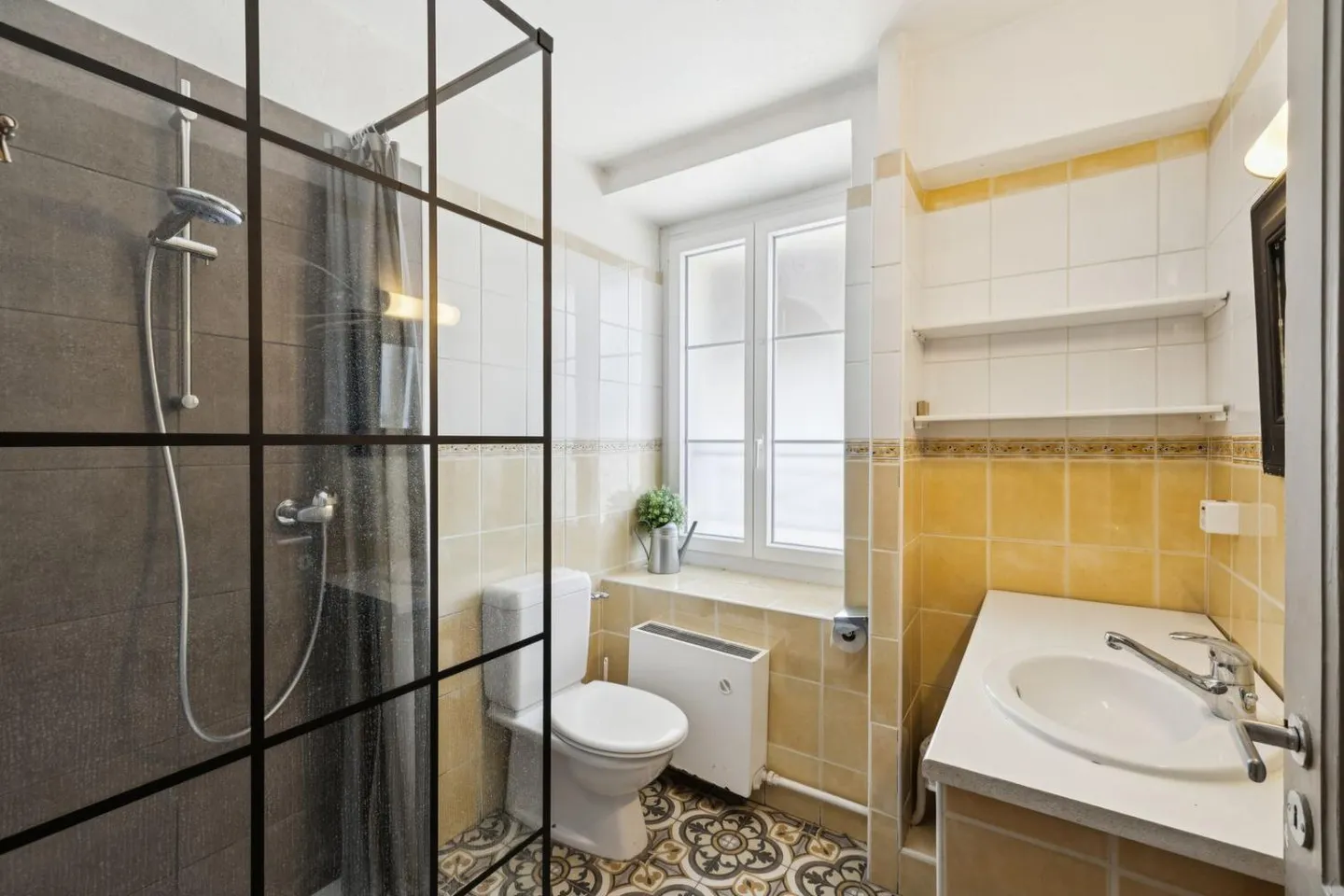 Casa di villaggio caratteristica, potenziale locativo ed estensivo - Foto 3 di 12