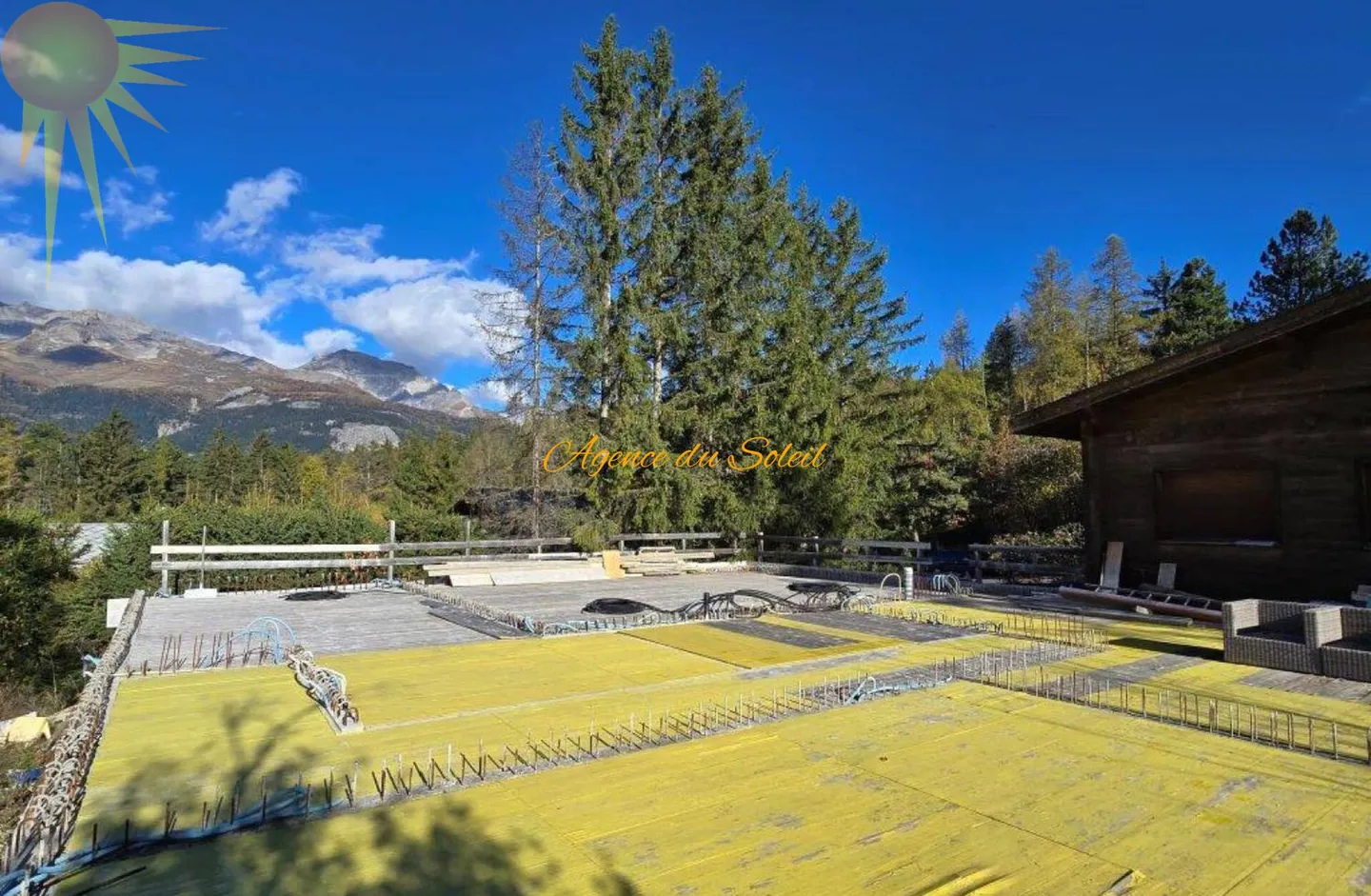 Chalet Charmant avec Projet d'Agrandissement - Photo 4 sur 6