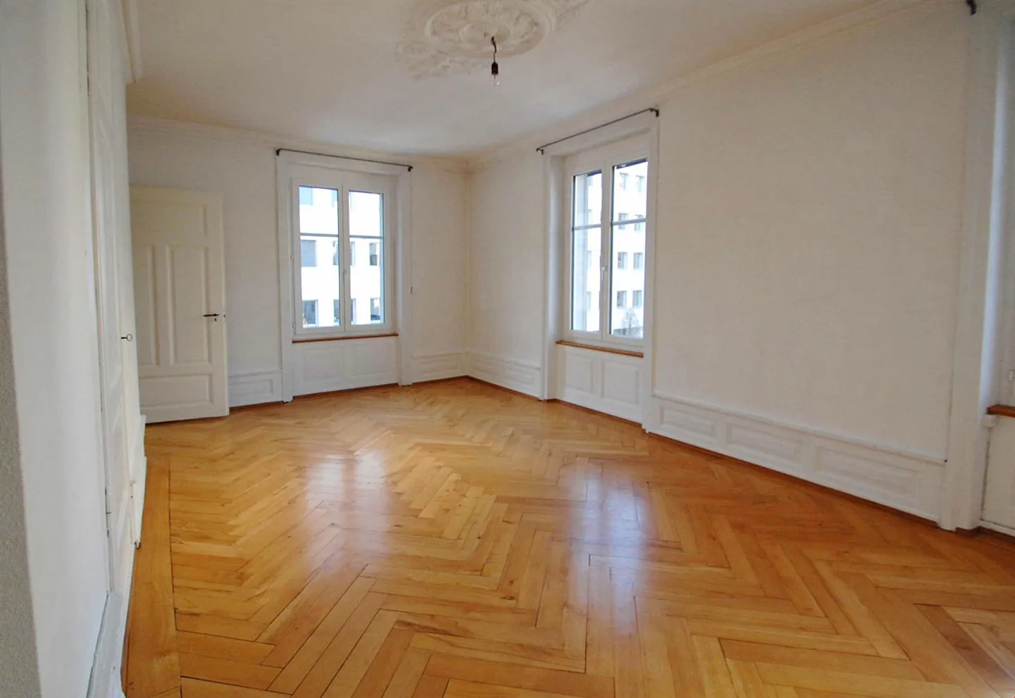 Attraktive, zentrumsnahe 5 Zimmer-Altbauwohnung - Foto 10 von 16