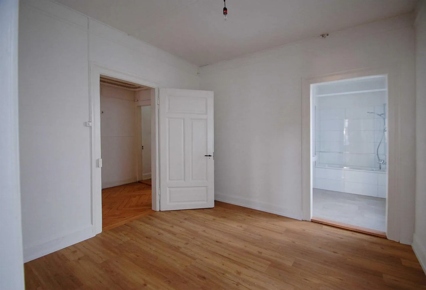 Attraktive, zentrumsnahe 5 Zimmer-Altbauwohnung - Foto 11 von 16