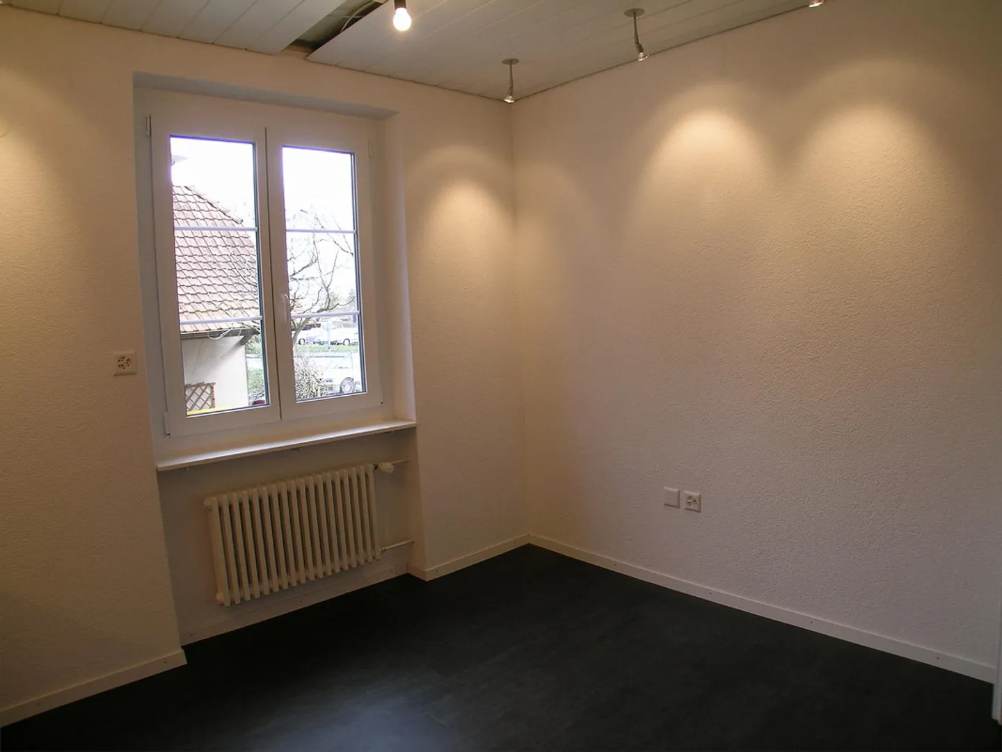 Appartement de 3,5 pièces au rez-de-chaussée (4 appartements) avec espace jardin - Photo 10 sur 22