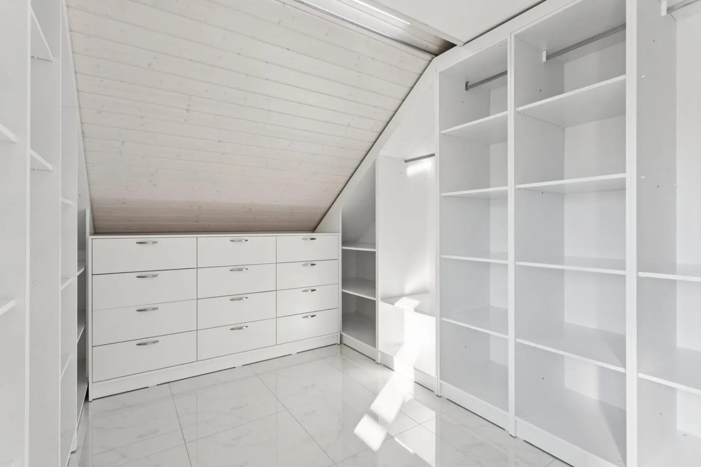 Triplex Charmant Près du Château - Photo 11 sur 13