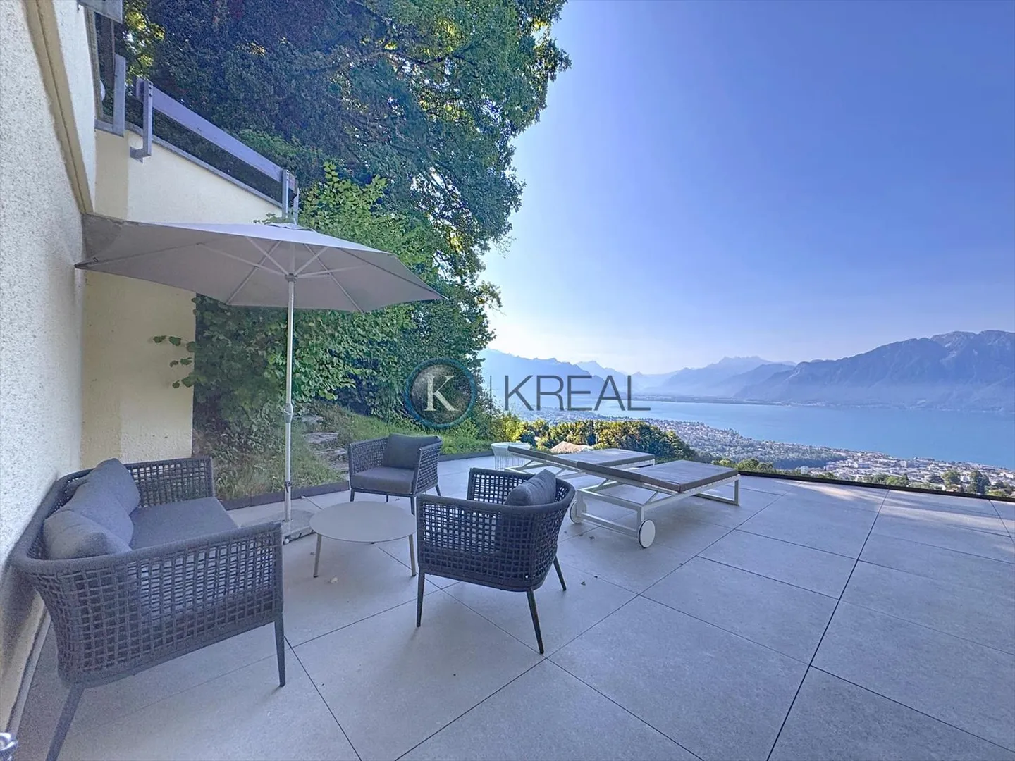 Selten zu verkaufen: Luxuswohnung mit Terrasse und außergewöhnlichem Panorama! - Foto 10 von 10