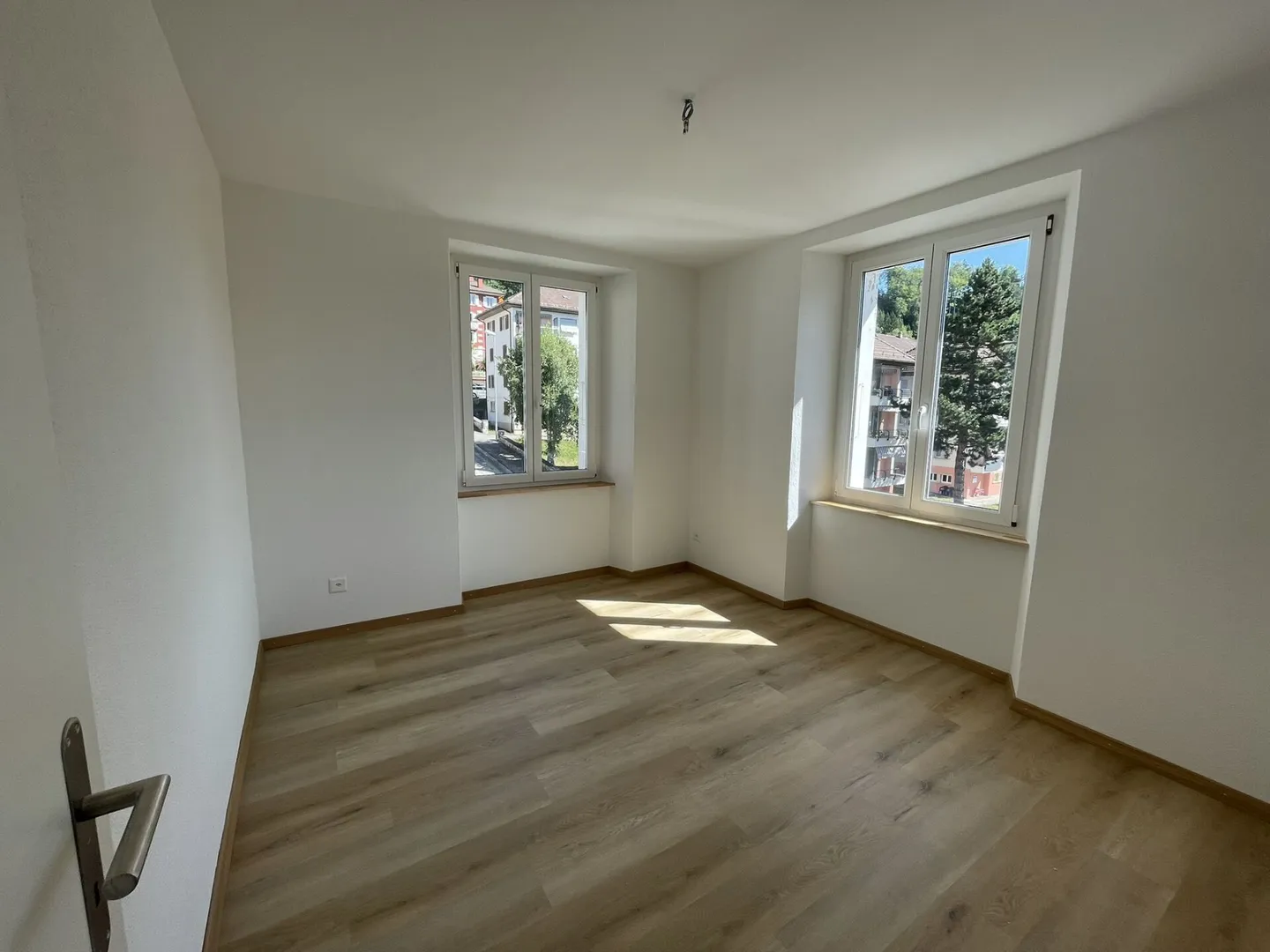 Modernes Apartment mit Balkon - Foto 6 von 9