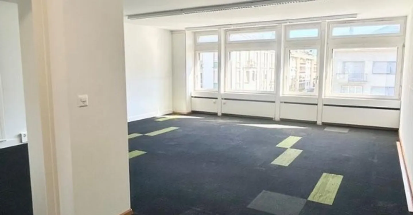 Office in the city center near the train station - Photo 5 of 5