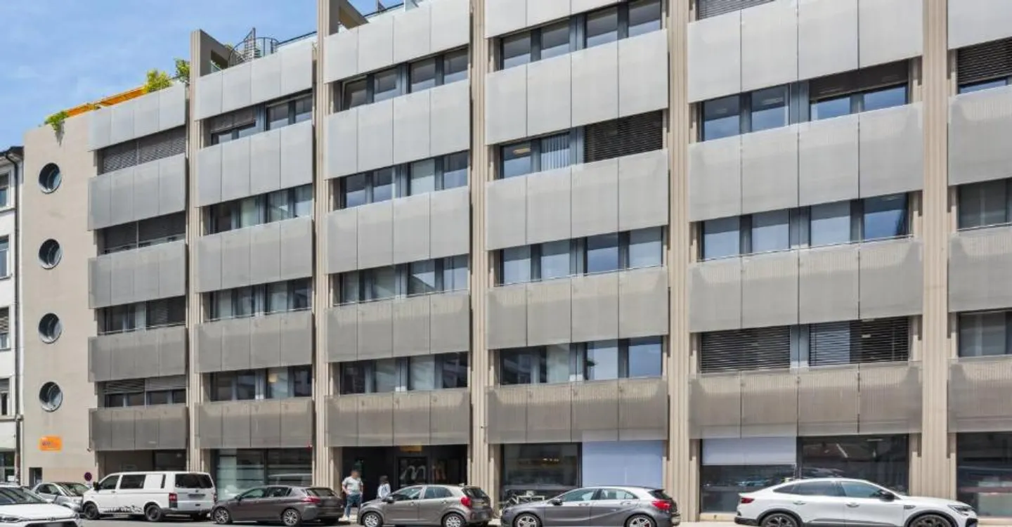 Exceptionnel attique en duplex avec terrasse rooftop ! - Foto 1 von 12