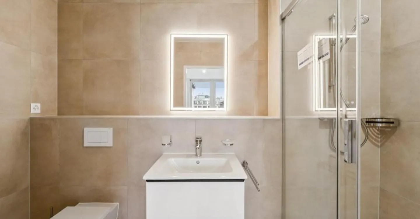 Exceptionnel attique en duplex avec terrasse rooftop ! - Foto 5 von 12