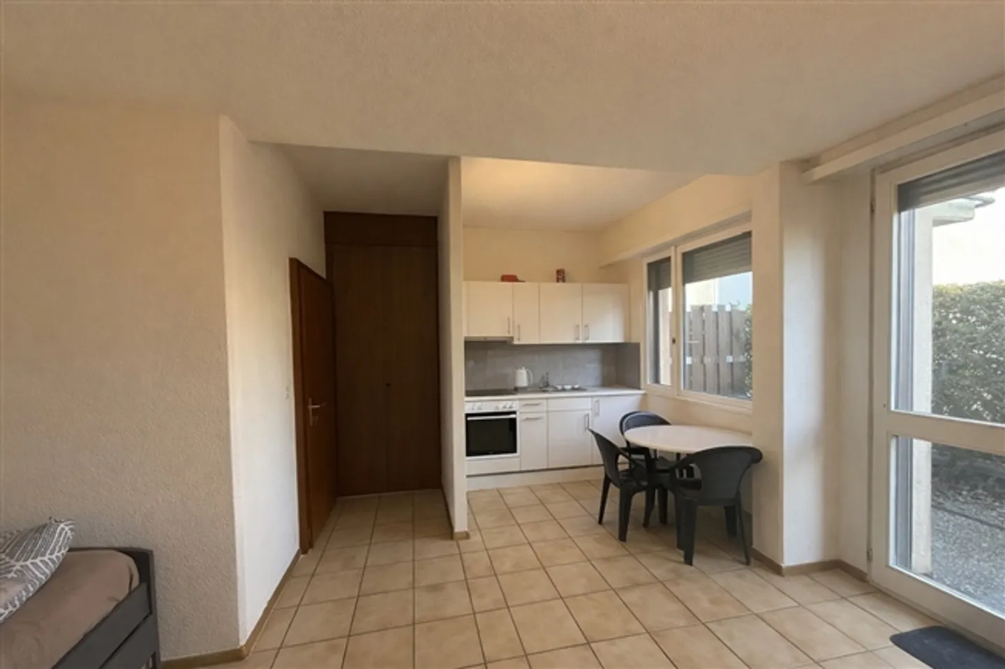 Appartement deux pièces avec terrasse à Conthey - Photo 2 sur 7