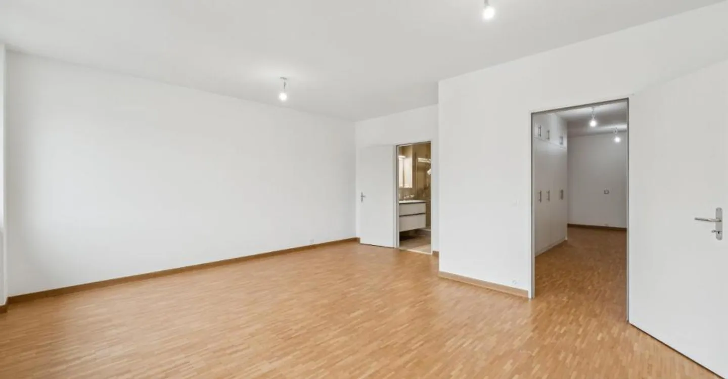 Exceptionnel attique en duplex avec terrasse rooftop ! - Foto 9 von 12